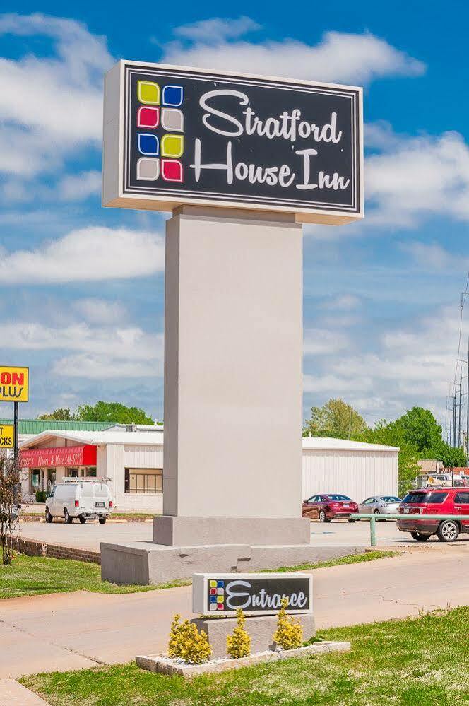 Stratford House Inn Edmond Exteriör bild